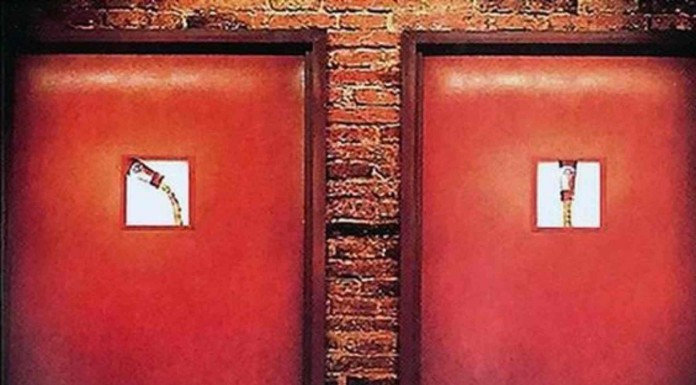 Divertidos carteles de lavabos públicos