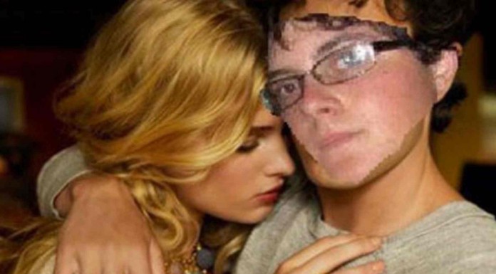 Estos chicos sin novia decidieron fingir que tenían una novia muy guapa haciendo retoques con Photoshop. Pero son puros FAILS