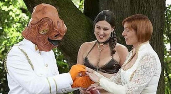 Estas parejas de recién casados decidieron ser originales en sus fotos de bodas ¡No podrás aguantarte la risa!