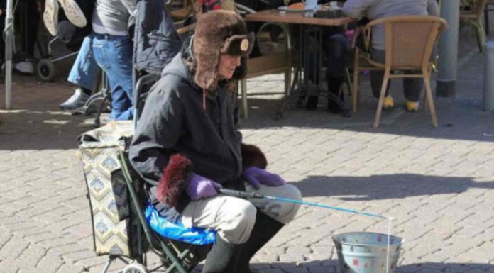 Hay personas que se merecen el premio a «Las personas más raras del mundo» ¿no te parece? xD