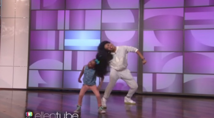 Mira qué baile tan divertido hacen una madre y su hija con una canción de Beyonce ¡Épico!