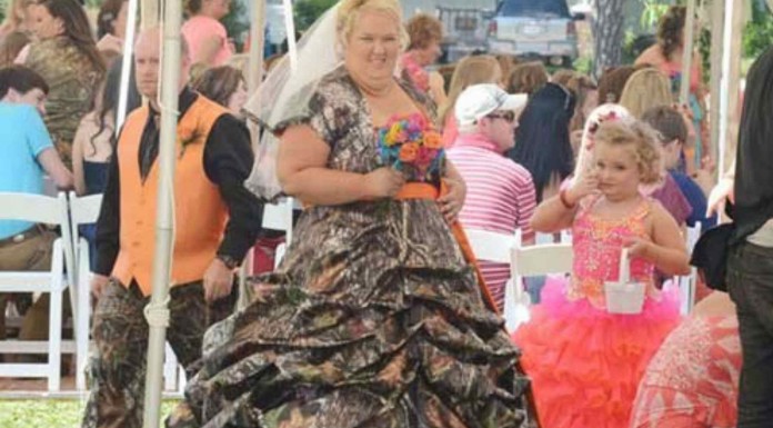 Estas novias intentaron ser las más guapas del día de su boda pero realmente fracasaron completamente ¿no te parece? xD