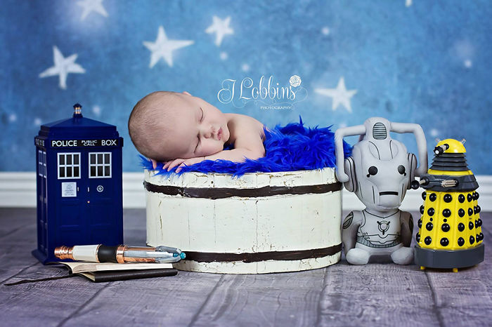 geeky-newborn-baby-photography-15__700