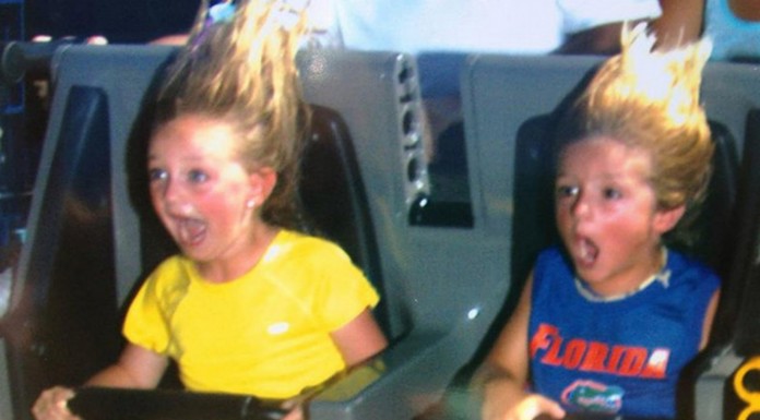 Gritos y gestos en el parque de atracciones ¡GRACIOSÍSIMO!