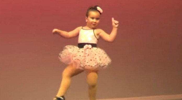 Una mini Aretha Franklin que ¡arrasa!