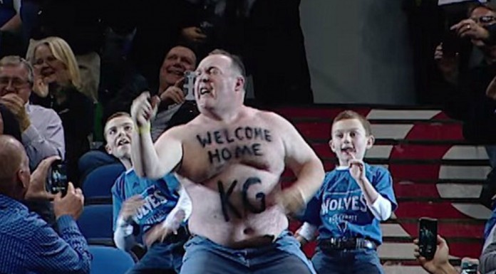 El mejor bailarín espontáneo ¡regresa de nuevo!