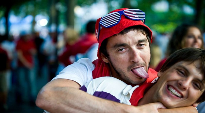 Quedarse dormido estando con tus amigos ¡es peligroso!