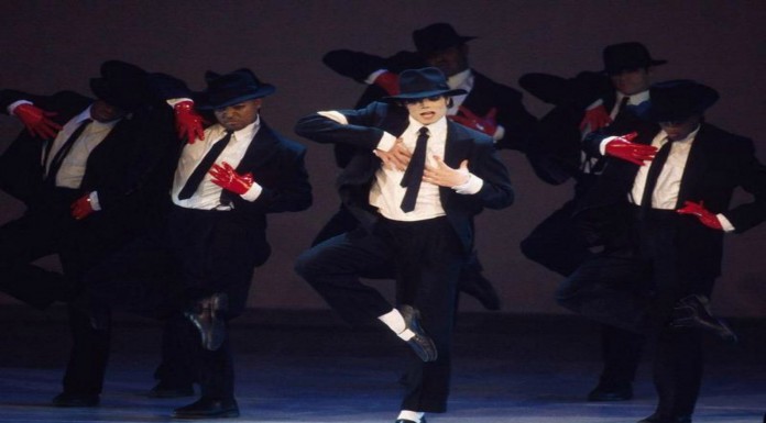 ¡Chico baila a lo Michael Jackson!