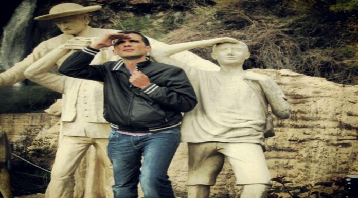 Personas que se dedican a ¡arruinar estatuas! (Parte I)