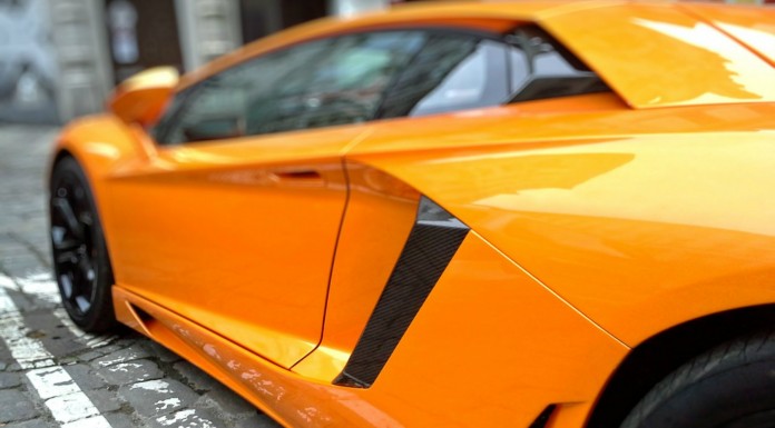 Así que luciendo un coche ¡carísimo!