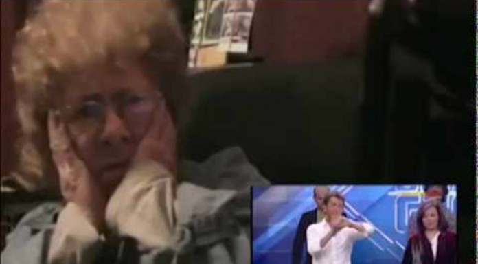 Reacción de una madre al ver a Soraya ¡bailando!