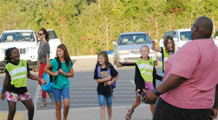 Un vicedirector que le alegra el día ¡a los niños!