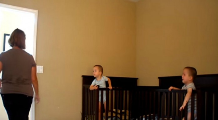 Gemelos que no querían ¡irse a la cama!