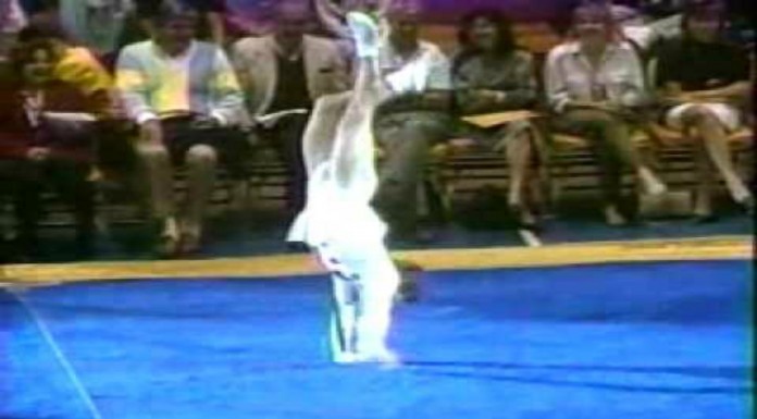 Un gimnasta ¡muy cómico!