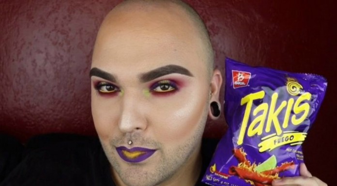 Combinando maquillaje y chucherías