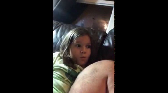 La reacción de esta niña ¡es increíble!
