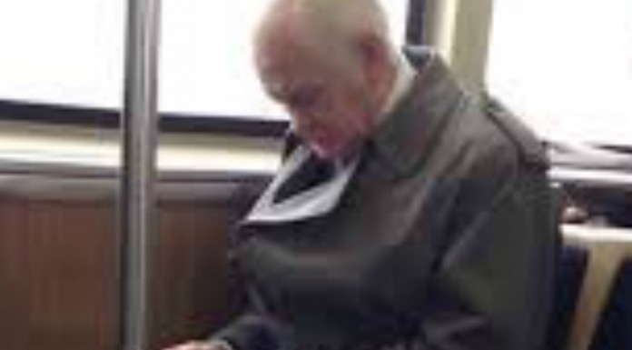 Mi abuelo ¡no logra desbloquear el móvil!