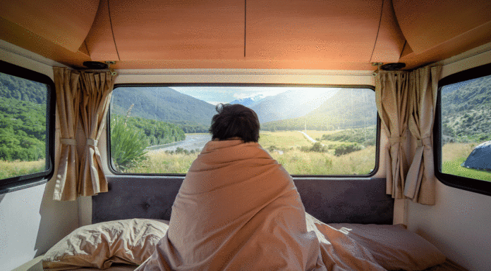 5 Frases de viajes y aventura: experiencias inolvidables Si eres de espirítu viajero, no puedes dejar de leer estas frases. Son la motivación que necesitas una vez estés listo para viajar.