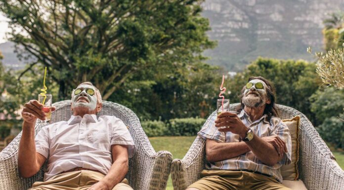 10 bromas para amigos | ¡Diviértete con las mejores travesuras! bromas para amigos